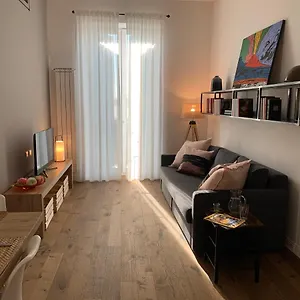 https://the-quality-apartment-napoli.hotels-amalfi.com